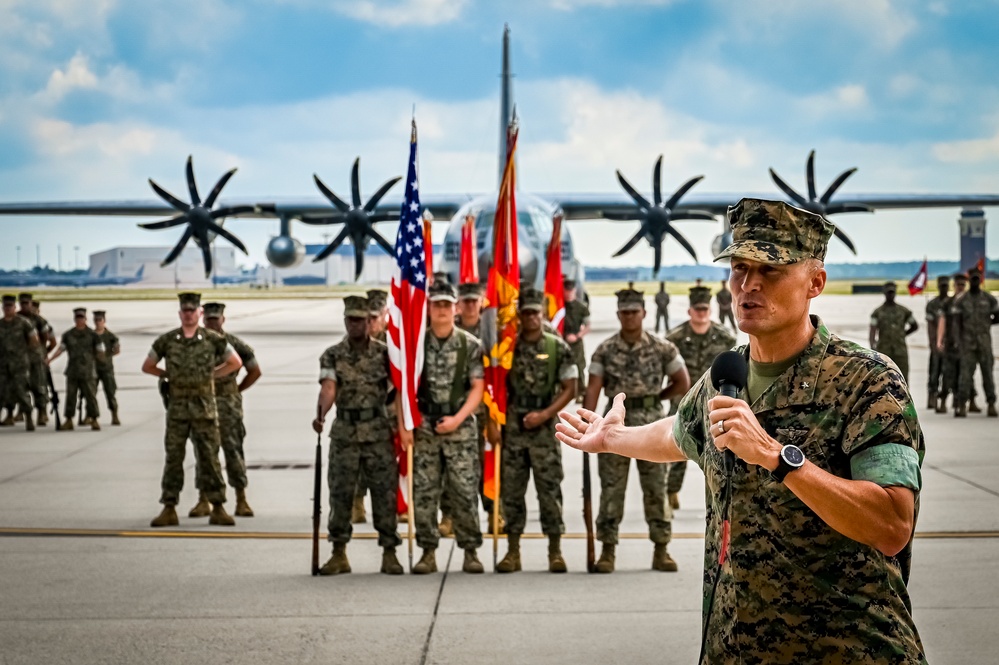 Marine Aircraft Group 49 holds Change of Command