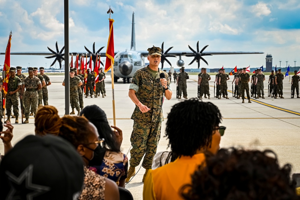 Marine Aircraft Group 49 holds Change of Command