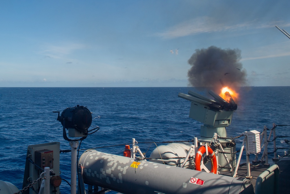 HMCS Vancouver conducts Electronic Warfare trials during RIMPAC 2022