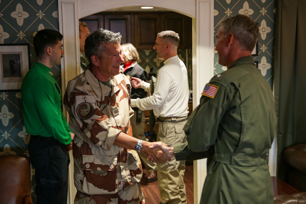 Distinguished Visitors Tour Abraham Lincoln During RIMPAC 2022