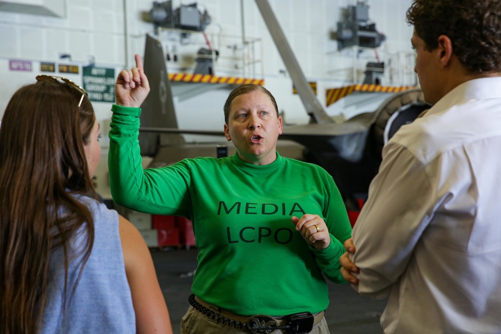 Distinguished Visitors Tour USS Abraham Lincoln During RIMPAC 2022