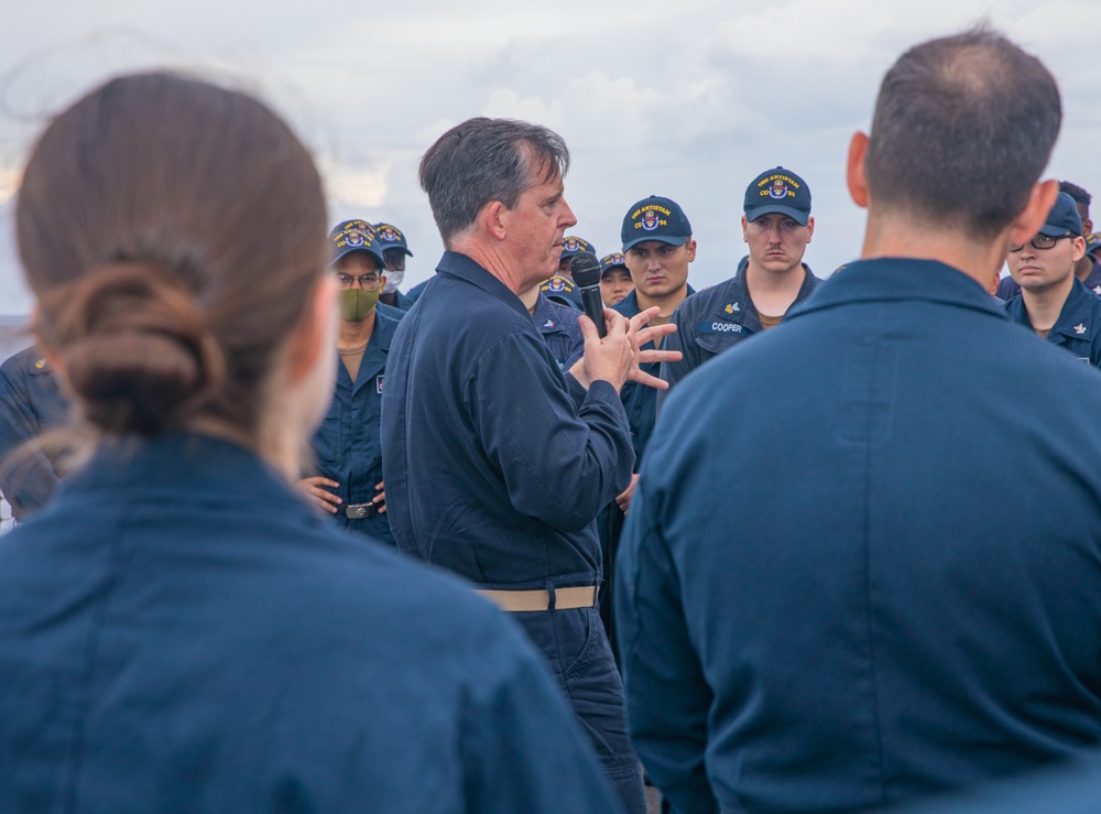 Rear Admiral Donnelly Visits USS Antietam (CG 54)