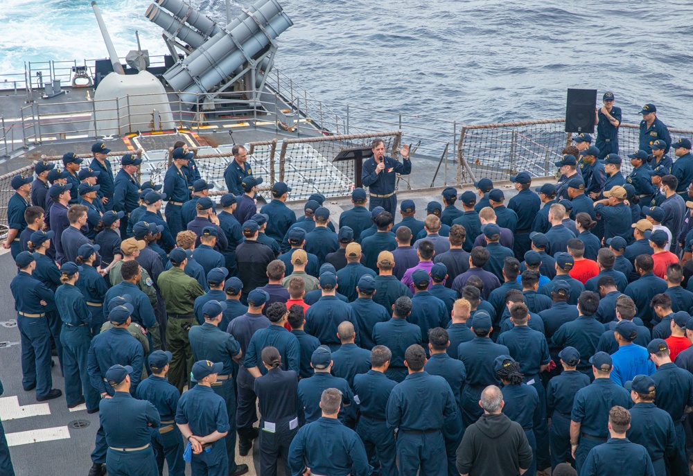 Rear Admiral Donnelly Visits USS Antietam (CG 54)