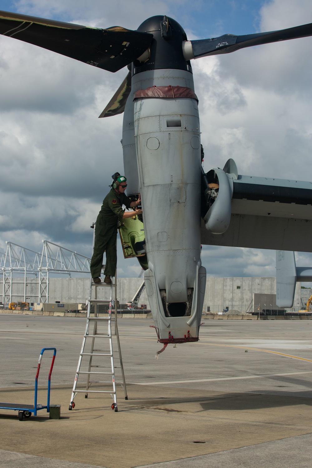 The Underdogs of Aviation: The Maintenance Crews