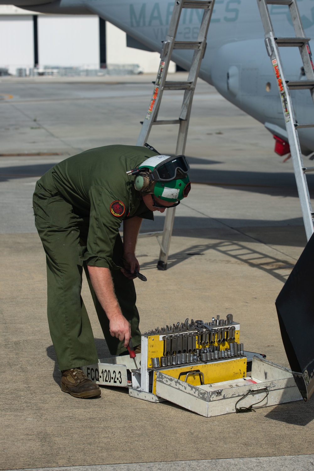 The Underdogs of Aviation: The Maintenance Crews