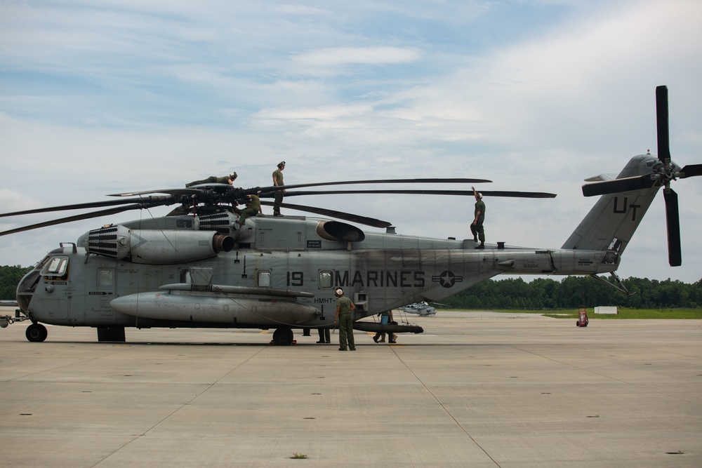 The Underdogs of Aviation: The Maintenance Crews