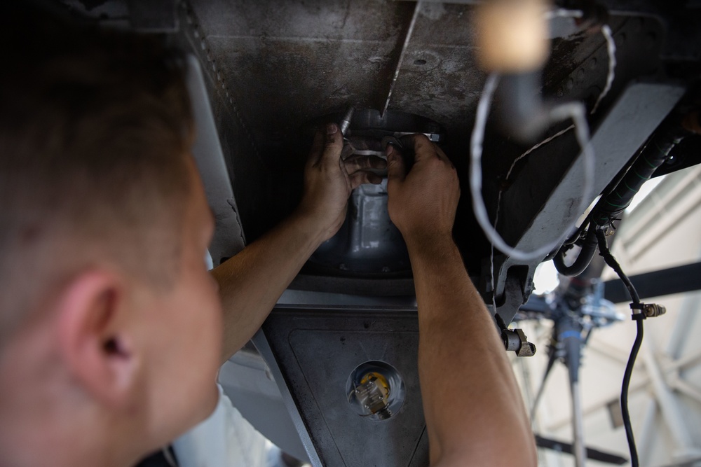 The Underdogs of Aviation: The Maintenance Crews