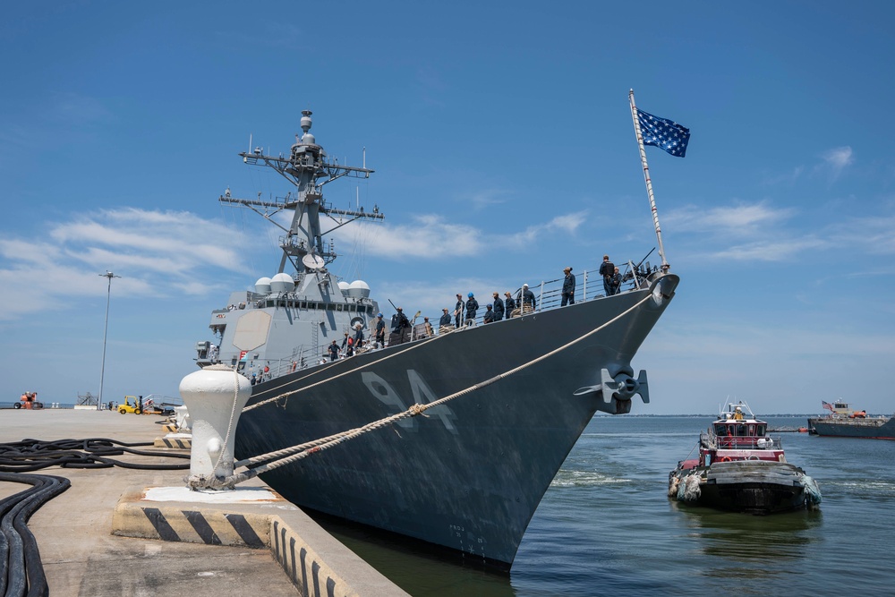 USS Nitze Departs on Deployment