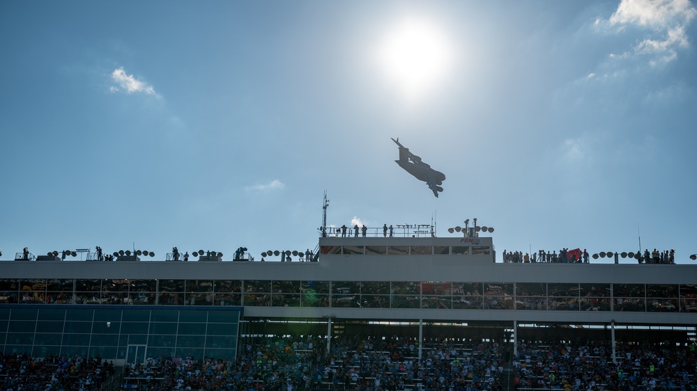 Pope, Seymour Johnson Airmen Take Part in NASCAR Memorial Day Weekend Activities