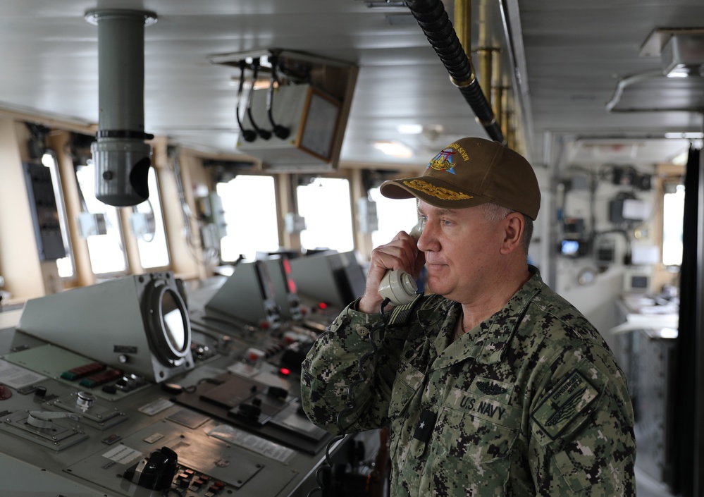 CSG-7 Visits USNS Effective (T-AGOS 21)