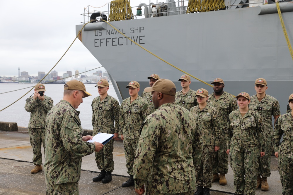 CSG-7 Visits USNS Effective (T-AGOS 21)