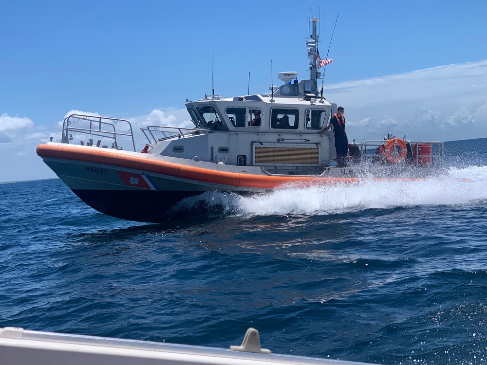 Coast Guard rescues 4 boaters from vessel near Panama City, FL