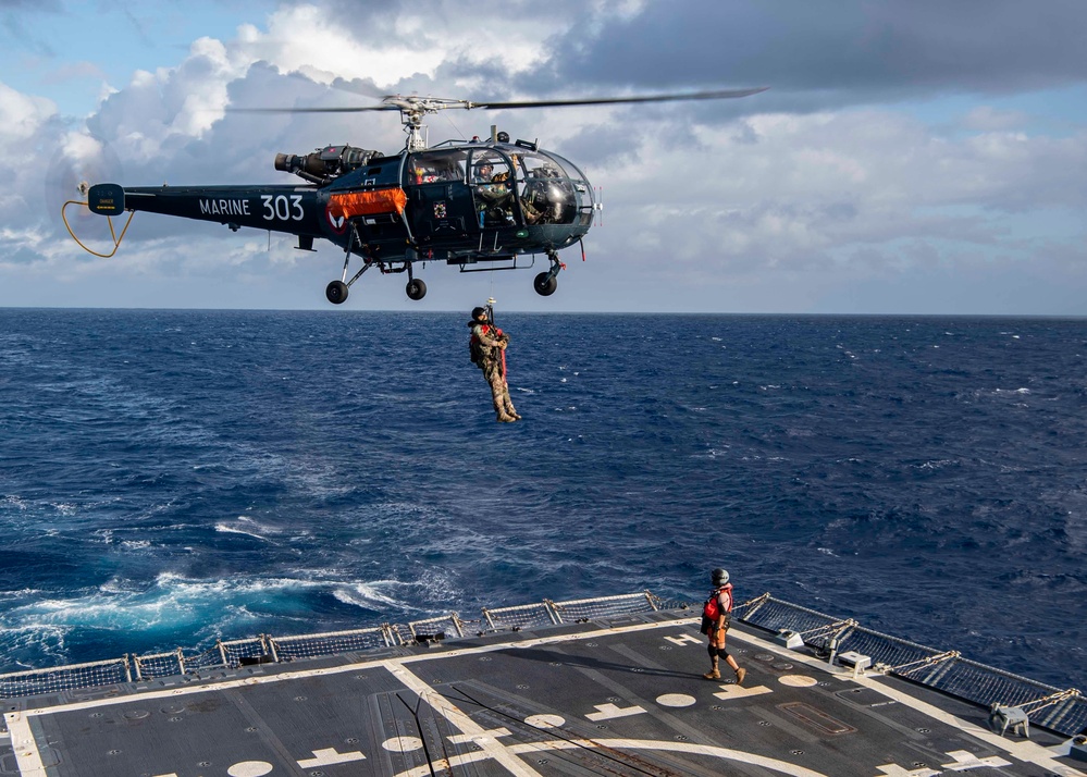 USS Gridley conducts VBSS with FS Prairial