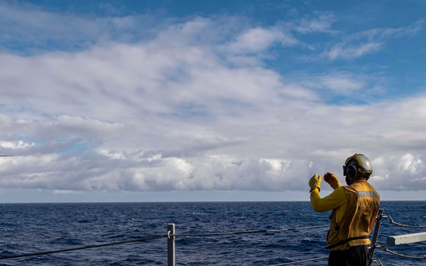 USS Gridley conducts VBSS with FS Prairial