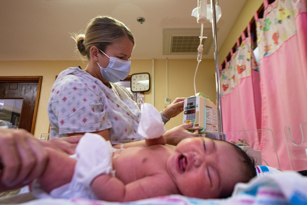 Pacific Partnership 2022 Medical Personnel Provide Pediatric Medical Care