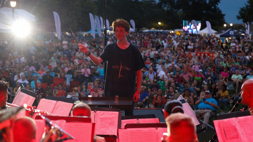 Parris Island Marine Band Performs at the Beaufort Water Festival