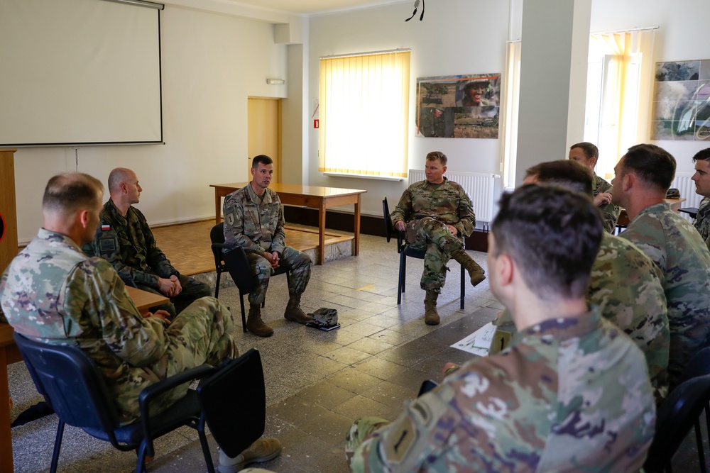 1ID deputy commanding officer visits Biedrusko Training Area