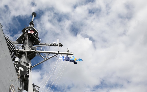 USS Arleigh Burke (DDG 51) Ship Maneuvering
