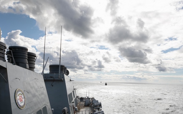 USS Arleigh Burke (DDG 51) Ship Maneuvering