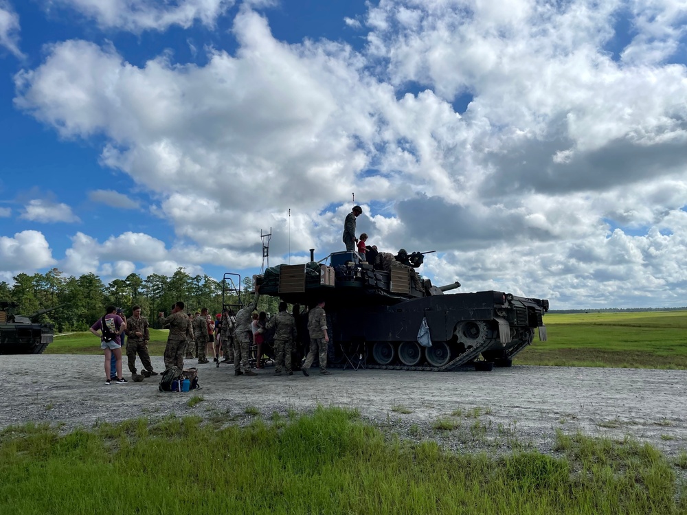 Mustang Squadron demos modernized tank during family day