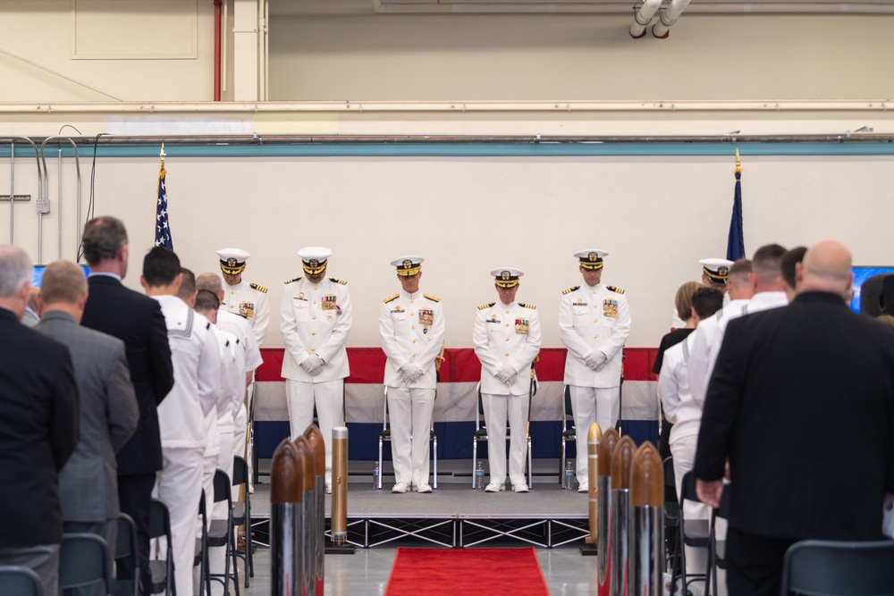 UUVRON-1 Becomes Major Command and Conducts Change of Command Ceremony