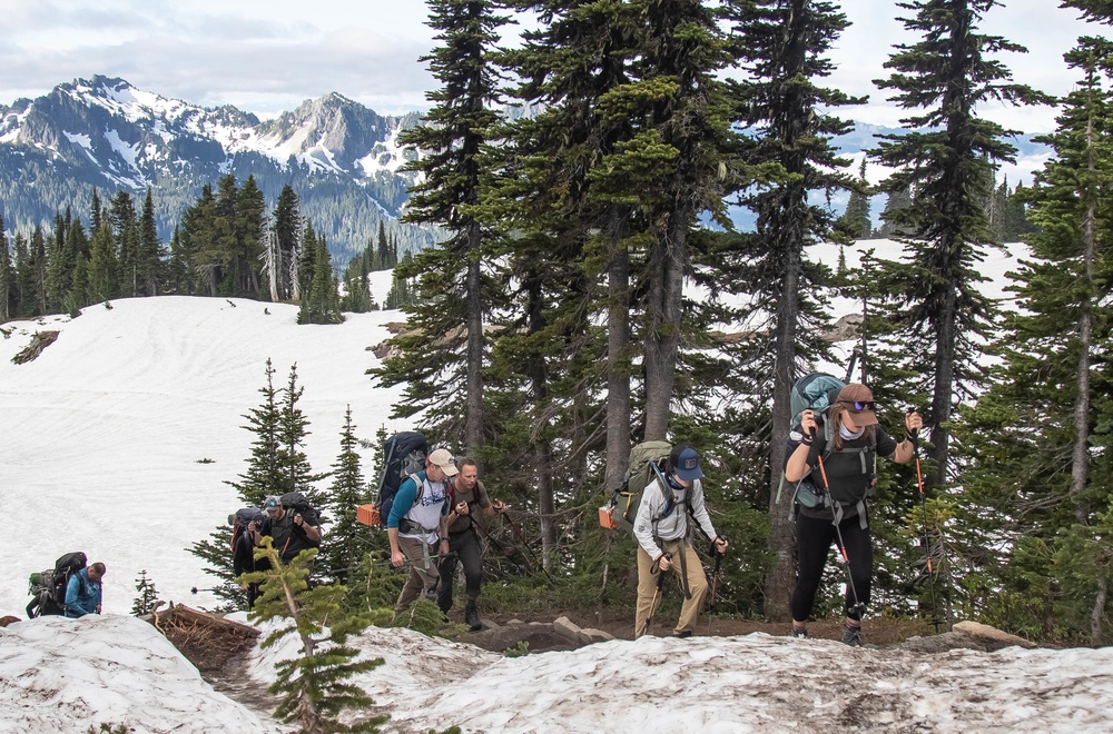 Cold Steel Team Climbs to Camp Muir