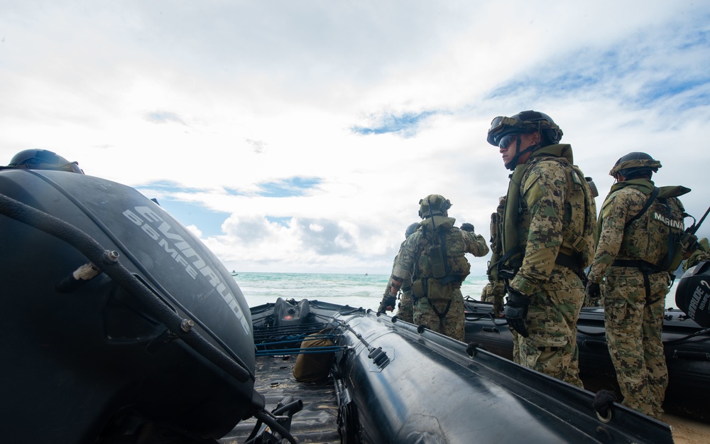 DVIDS - Images - Mexican Naval Infantry Marines Conduct CRRC Training ...