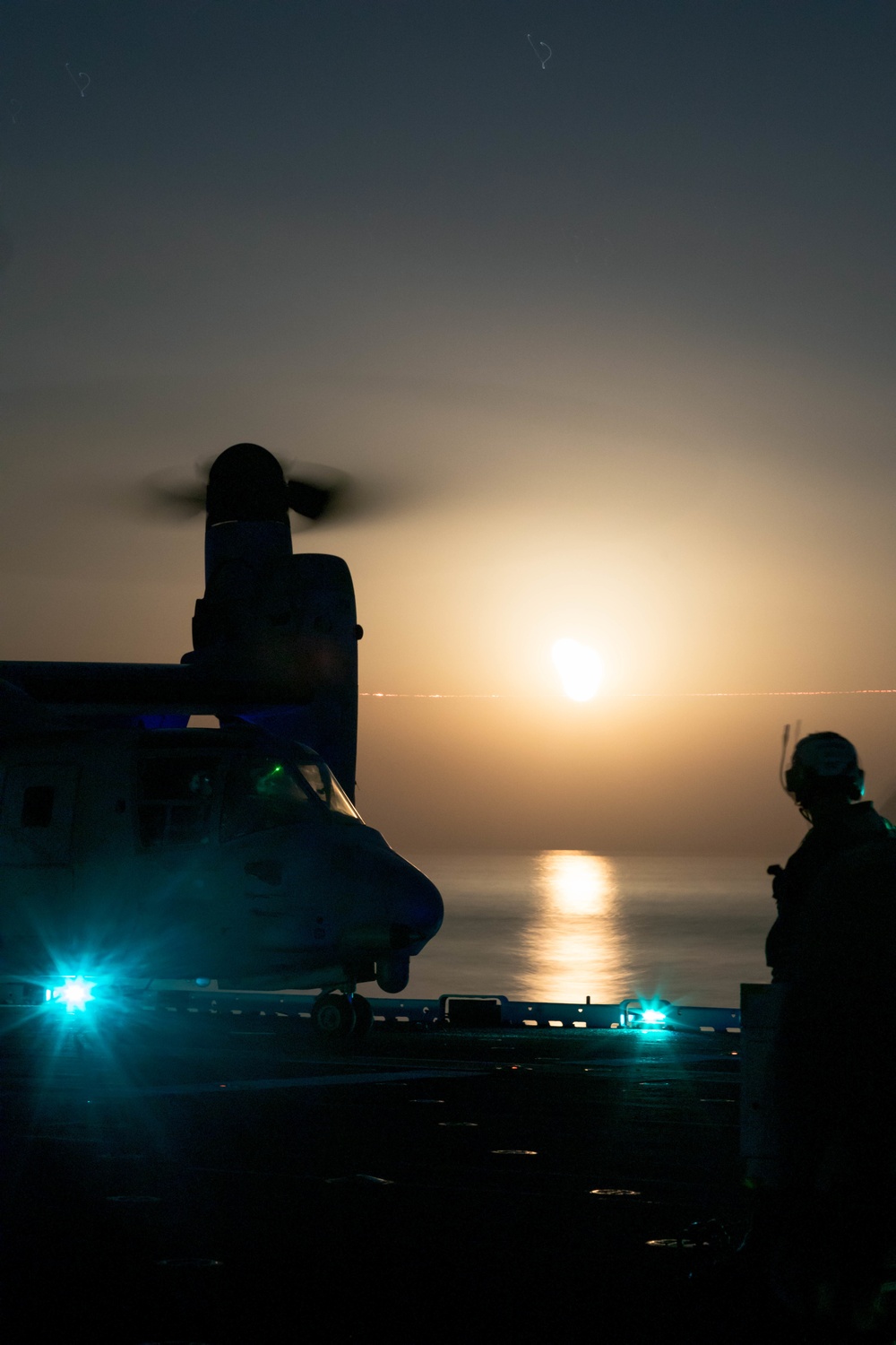 Kearsarge Conducts Operations in the Atlantic Ocean