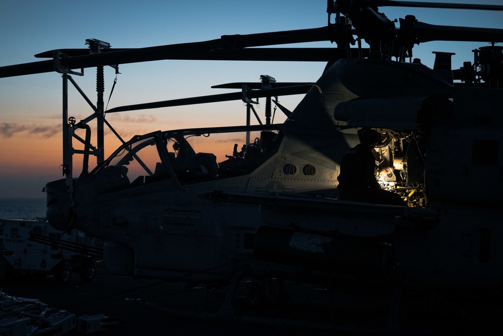 Kearsarge Conducts Operations in the Atlantic Ocean