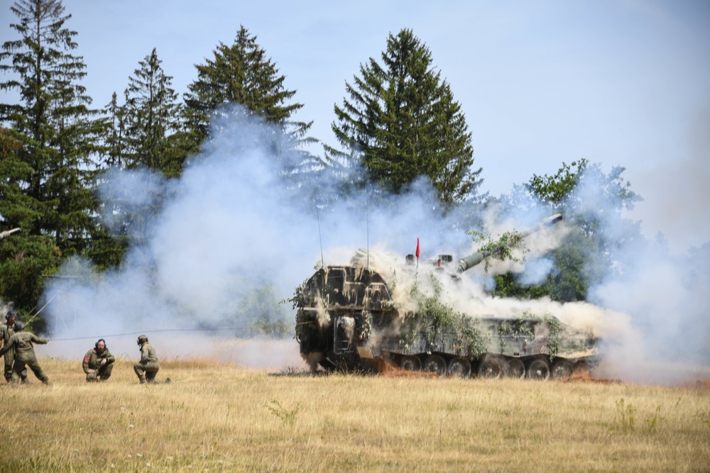 DVIDS - Images - German soldiers fire munitions during exercise Dynamic ...