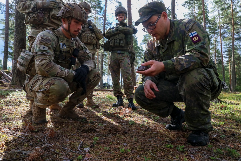 Finnish Unexploded Ordnance and Mine Awareness Training