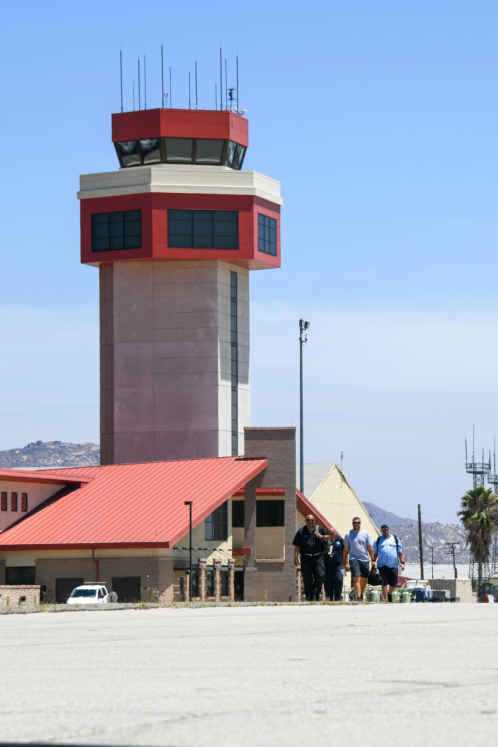 54th ARS seizes ‘Golden State’ opportunity to refuel F-16s