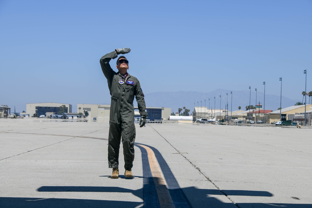54th ARS seizes ‘Golden State’ opportunity to refuel F-16s