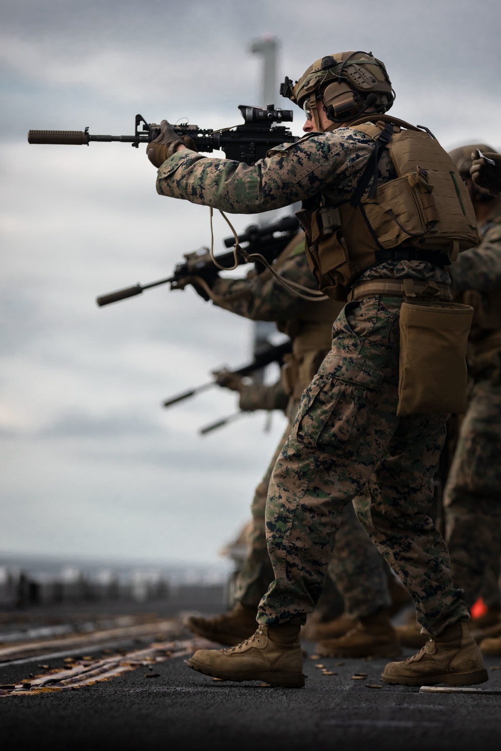 Kearsarge Conducts Operations in the Atlantic Ocean