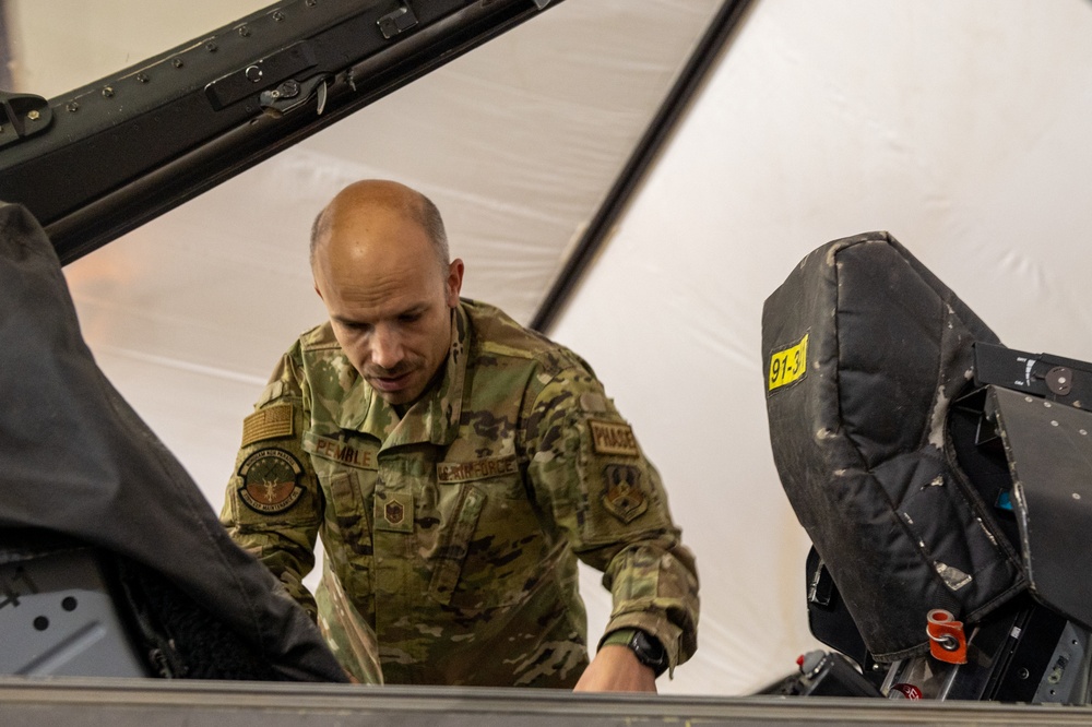 378th EMXS strengthen mission partnership with 378th AEW Airmen during F-16 tour