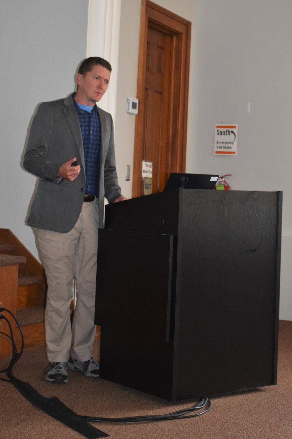 Historian makes presentation on RIA’s establishment
