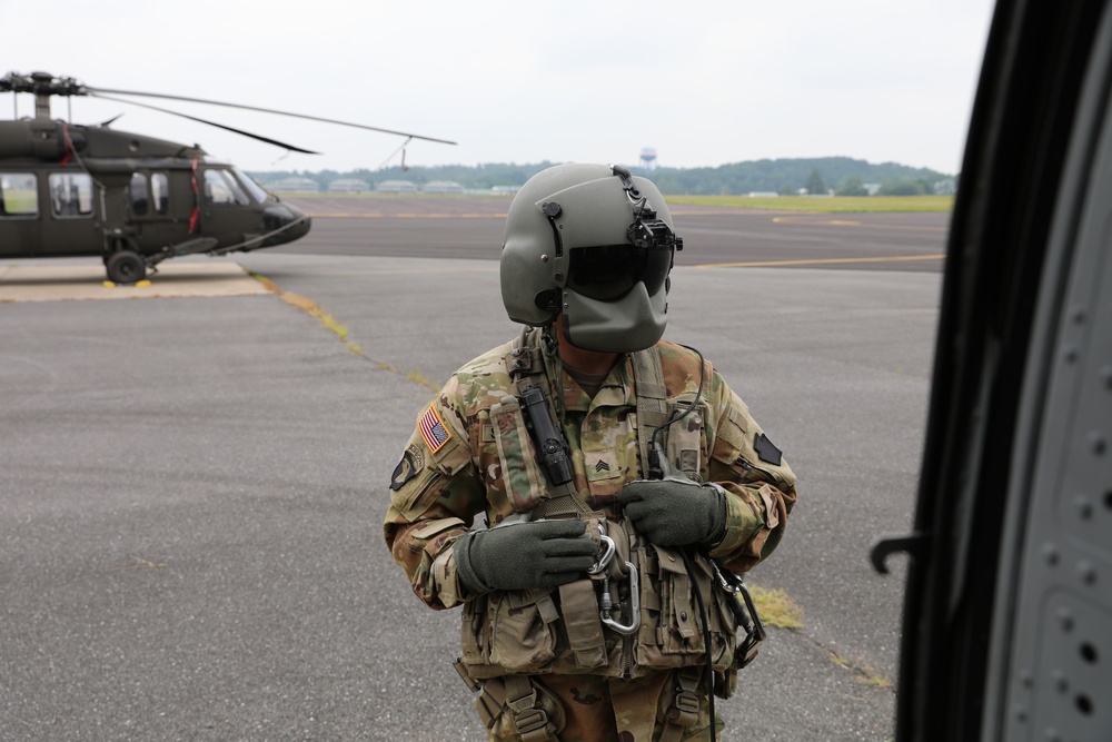 28th ECAB pilots conduct Blackhawk flight training