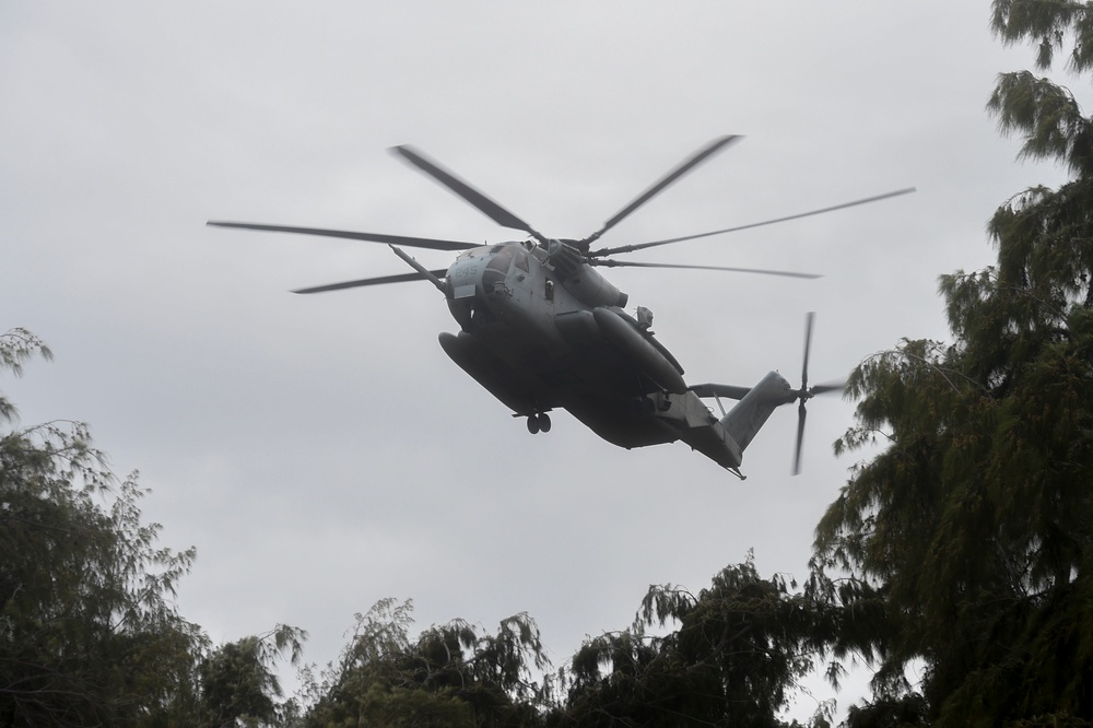 Australian Army and U.S. Marines Conduct Simulated Amphibious Operations Exercicse at RIMPAC 2022