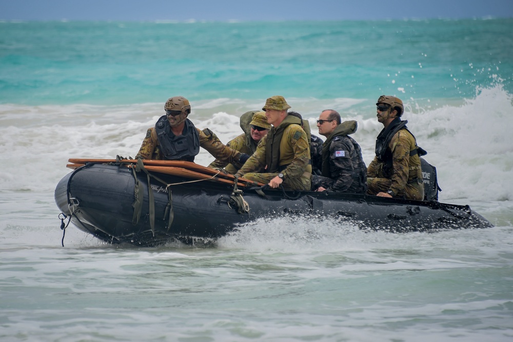 DVIDS - Images - Australian Army and U.S. Marines Conduct Simulated ...