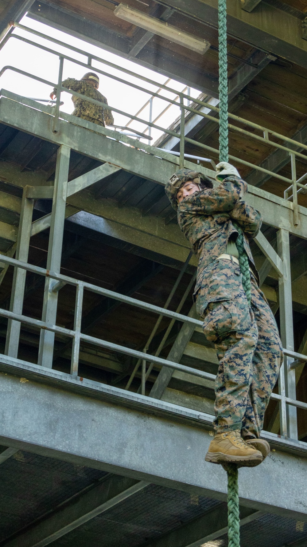 NROTC: Midshipmen Helicopter Rope Suspension Training