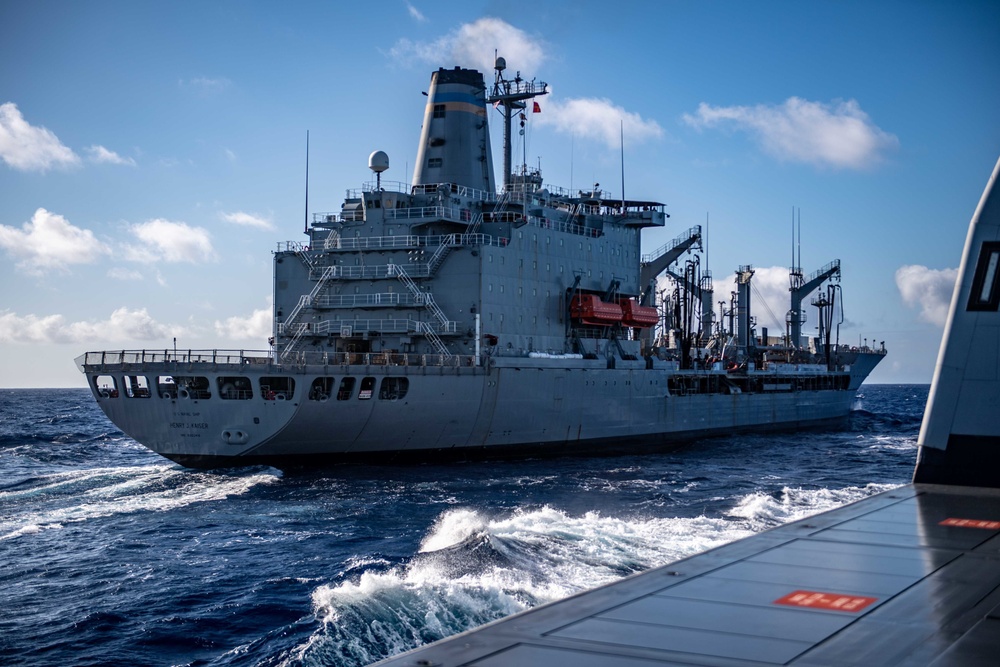 USS Michael Monsoor, USNS Henry J. Kaiser Conduct RAS During RIMPAC 2022