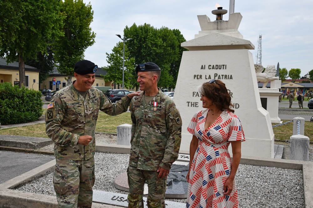 Award Ceremony Maj. Gen. Andrew M. Rohling