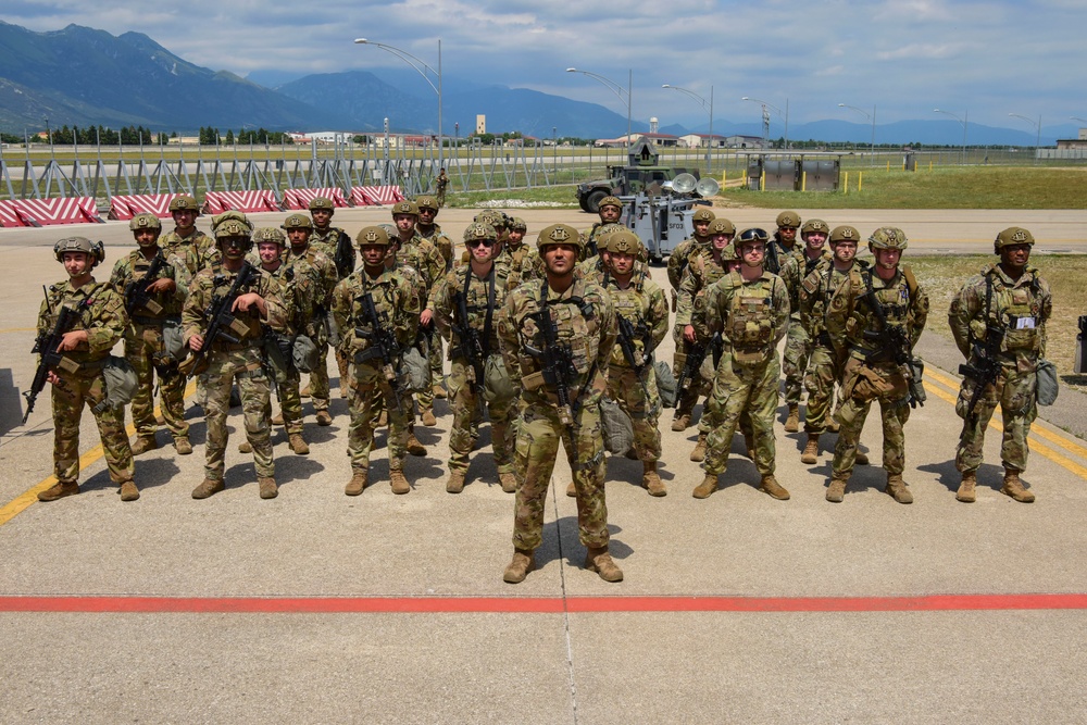 Honorable Rosenblum Visits Aviano Air Base
