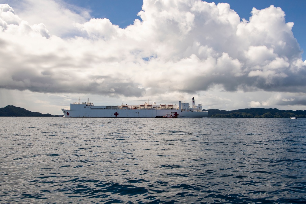 USNS Mercy (T-AH 19) Arrives in Palau During Pacific Partnership 2022