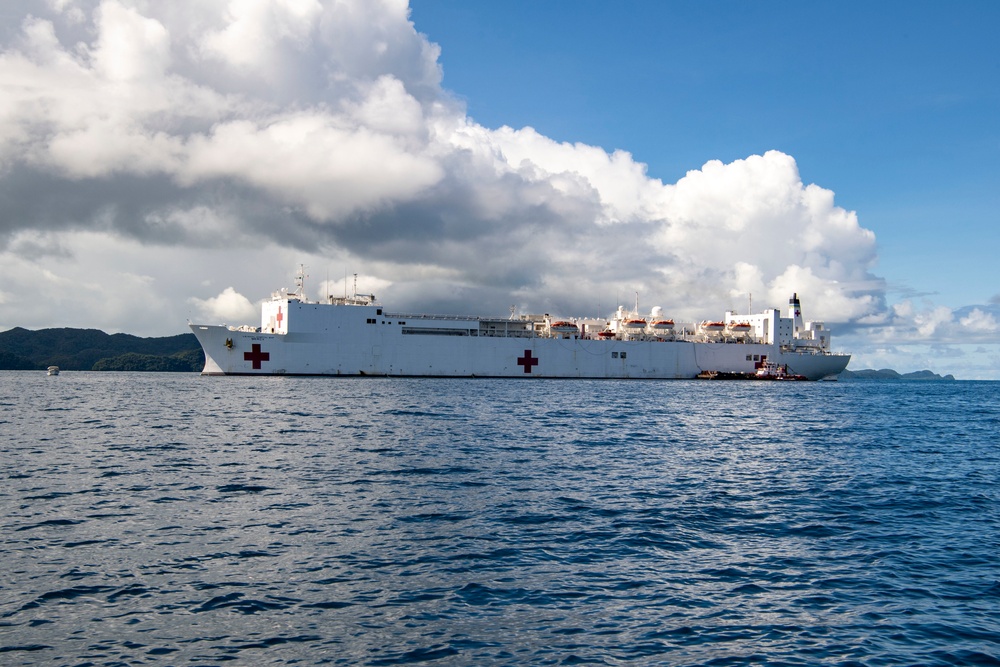 USNS Mercy (T-AH 19) Arrives in Palau During Pacific Partnership 2022