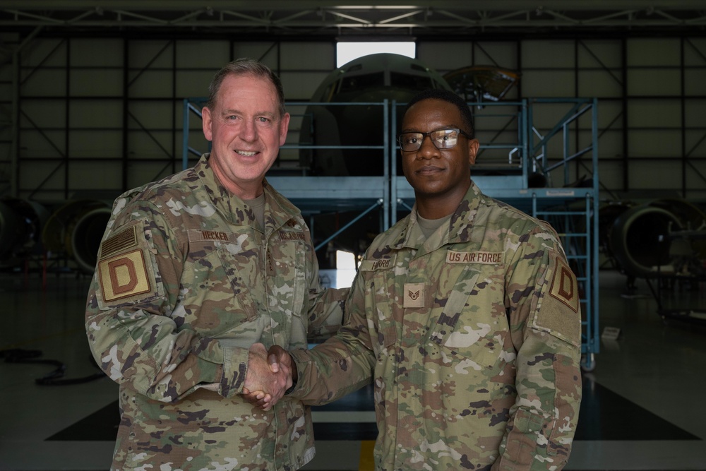 USAFE Commander visits RAF Mildenhall