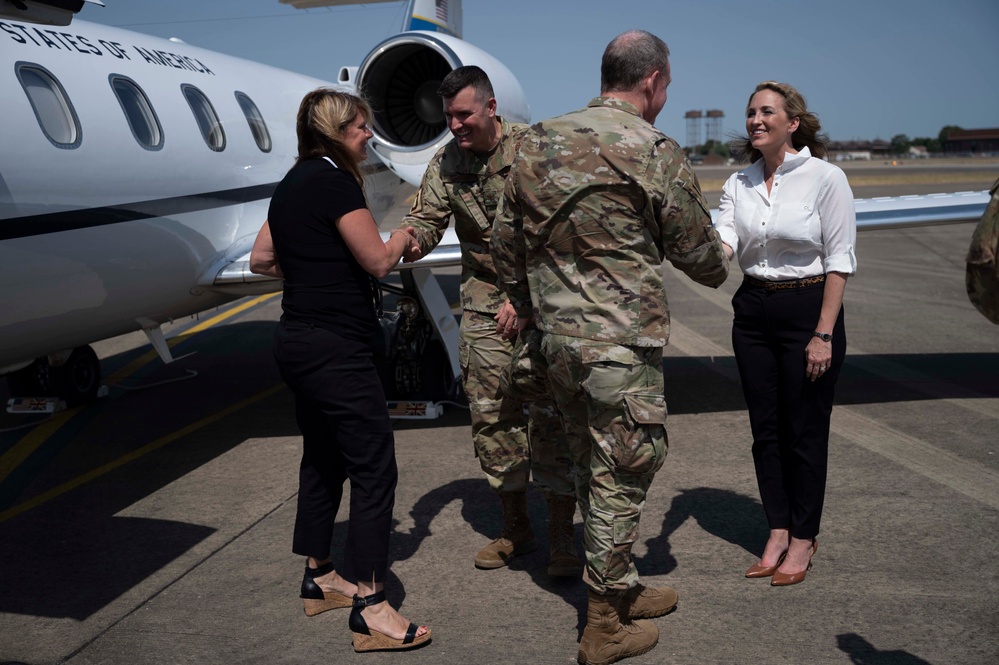 USAFE Commander visits RAF Mildenhall