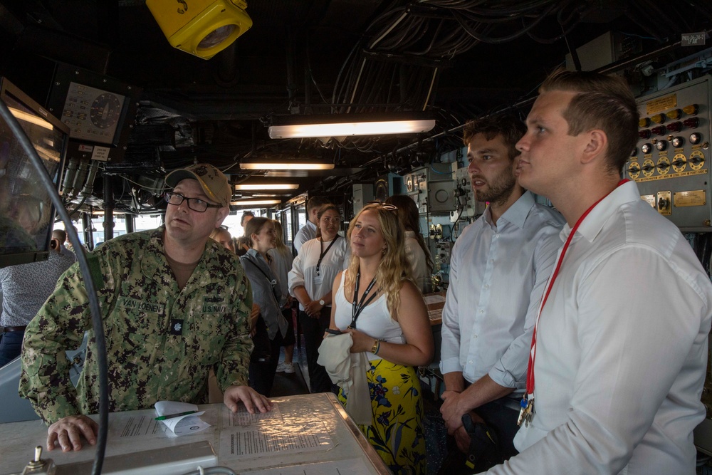Visitors from the Ministry of Defense tour the Gunston Hall