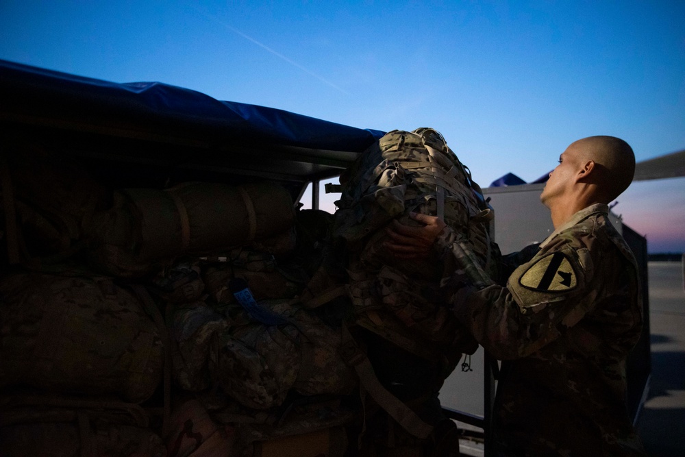 Greywolf Brigade, 1st Cavalry Division arrives Poznan Poland