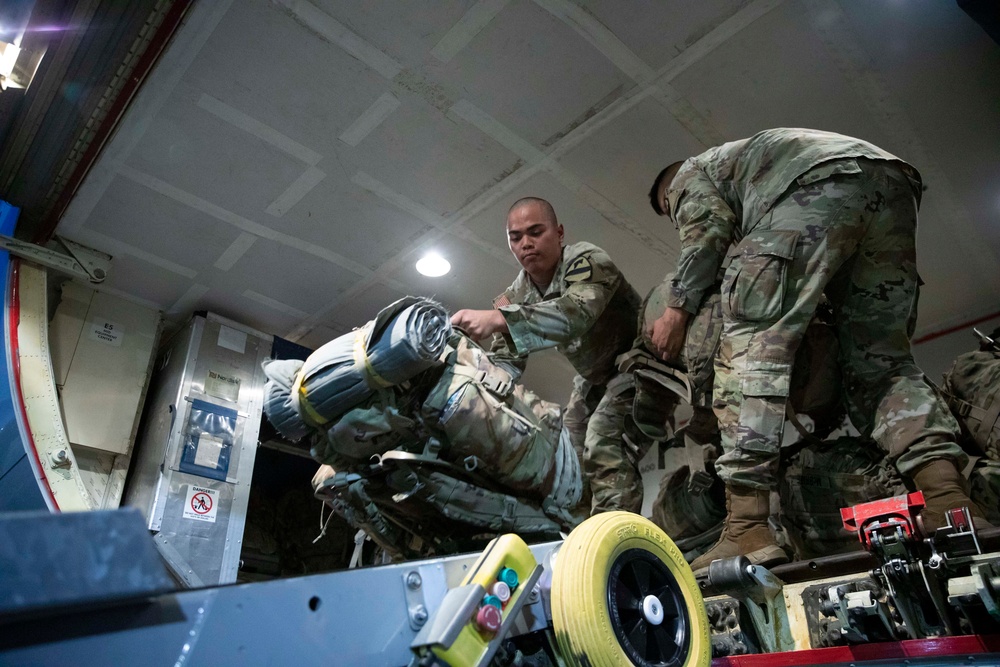 Greywolf Brigade, 1st Cavalry Division arrives Poznan Poland